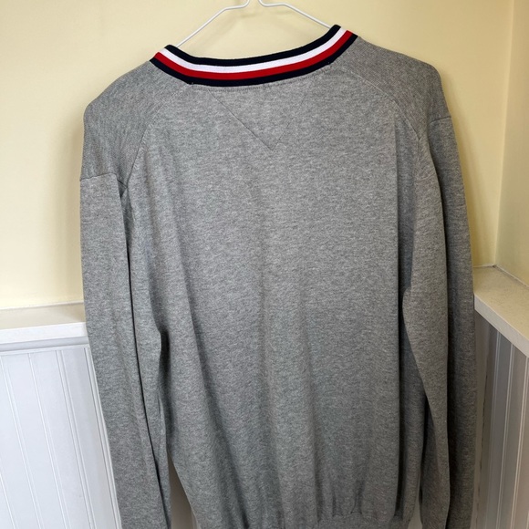 Tommy Hilfiger Gray with Red & Blue Trim V-Neck Premium Cotton Sweater - Picture 2 of 3